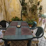 Arthaus-Ortigia- 120 Met